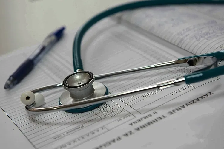 Stetoscope lying on a table